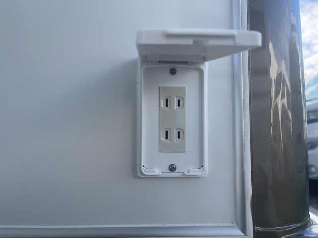 外部コンセント